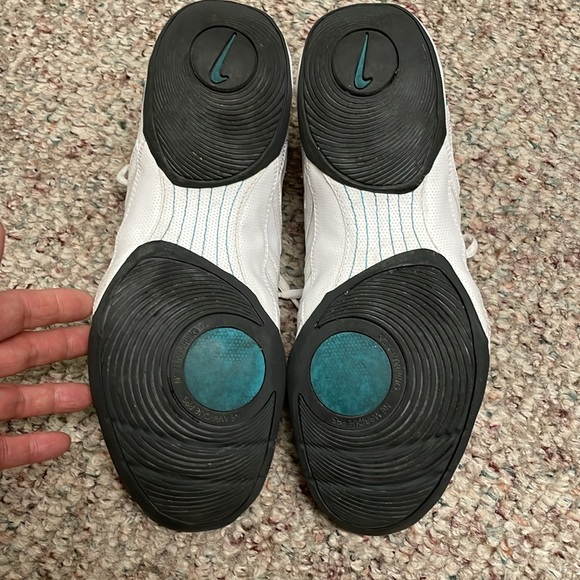 Like new Nike runners - Picture 9 of 10